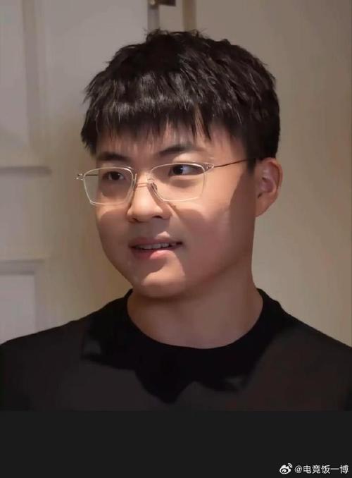 澳门彩龙门客栈解码图295:Uzi入选LOL名人堂