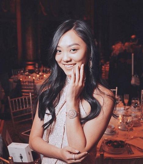 新澳彩免费长期资料大全:李连杰女儿大学毕业