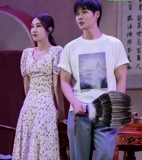 85118cσm查询澳彩内部资料:张小婉左凌峰恋情